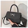 2025 Novo Estilo Laço Texturizado Elegante Simples Moda Bolsa Transversal de Ombro Único Bolsa de Braço Bolsa Quadrada Pequena Casual para Mulheres
