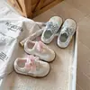 Zapatillas de Entrenamiento Color Block de Moda para Niñas Estilo Alemán 2026 Otoño Nuevas Zapatillas para Caminar de Bebé Tenis de Malla Transpirables para Niños