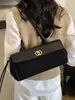 Bolsa de ombro estilo baguette acolchoada transfronteiriça Chanel para mulheres, grande capacidade, estilosa e versátil, adequada para o dia a dia, bolsa de ombro única para mulheres