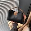 Bolsa popular feminina deste ano 2025 nova moda senso de alta qualidade explosão bolsa mensageiro textura versátil ombro pequena bolsa quadrada