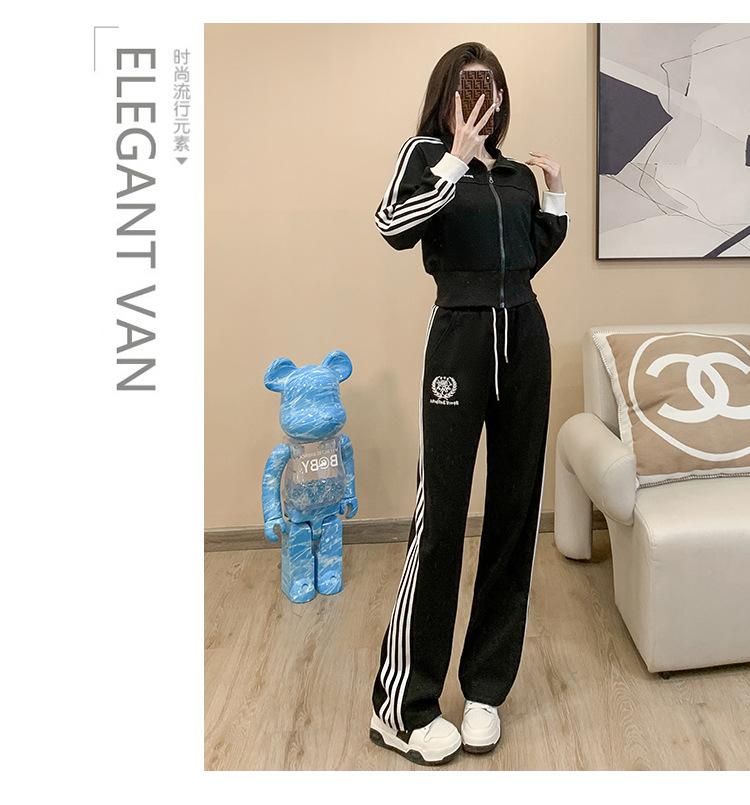 跨境淘货源分销2023秋冬季新款街头潮流减龄小个子爆款欧货网红款运动套装休闲运动气质休闲时尚流行新款秋装秋装女装时尚套装套装女装秋季套装女套装女女士运动服女装两件套套装卫衣套装休闲套装秋季套装女装时尚套装盐系休闲套装女装2023百搭设计感小众洋气欧货阿里国际站跨境采购Cross-border, shopping source, foreign trade, export, distribution 2023 fall, winter, new, street trend, explosive, European goods, network red, sportswear, leisure sports, temperament leisure, fashion popular, new autumn wear, autumn women's wear, fashion suit, women's wear, women's wear, women's wear, women's sportswear, women's two-piece, hoodie suit, casual suit, autumn suit, women's wear, Fashion suit salt department, casual suit women's dress, Ali International Station, cross-border procurement