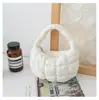 Bolsa para Mujer 2025 Nueva de Nicho Bolsa Nube Coreana Plegada Bolsa de Mano Burbuja Abrigo Acolchado de Algodón Bolso de Mano Dumpling