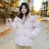 Chaqueta de algodón extragrande 2026, estilo preppy, nueva colección de invierno, corte holgado estilo coreano, abrigo acolchado engrosado, adecuado para figuras petite