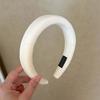 Diadema Súper Suave Maillard de Ala Ancha Otoño e Invierno Nuevo Estilo Coreano que Muestra la Cara Diadema de Cabello de Presión Ligera Accesorios para el Cabello de Adulto para Salir Combinan con Todo