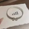 Pulseira Redonda de Aço Titânio Totalmente Cravejada em Diamante Estilo Francês, Pulseira Simples e Fashion de Luxo Leve, Senso de Design, Joia Versátil e Única para Públicos de Nicho