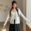 Cardigã de tricô em Lyocell Tencel estilo coreano, um novo design para o início do outono em preto, moderno e emagrecedor