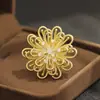Broche de Flor de Oro con Encaje de Cobre Multicapa de Pétalos Broche Floral de Nicho de Alta Gama Accesorio para Mujer