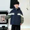 Chaqueta para niño para primavera y otoño 2026 modelo nuevo, atuendo de otoño para niño grande, cortavientos con capucha infantil elegante estilo callejero