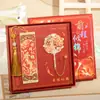 Yujian Eslite Serie Koi Fenghua Caja de Regalo con Marcapáginas de Metal Souvenirs Culturales y Creativos de la Ciudad Prohibida Marcapáginas para Estudiantes Regalo