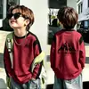Camiseta infantil de algodão puro com gola redonda e mangas compridas, novo estilo primavera/outono, corte solto, design color block, adequada para usar em camadas, top para meninos