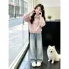Conjunto Dulce Estilo Universitario 2026 para Niñas, Moda Otoño y Primavera Conjunto de Dos Piezas con Top de Cuello Polo y Jeans con Lazo