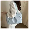 Bolsa de Hombro Nueva de Lunares Azul Claro Primavera/Verano 2026 Estilo Coreano Casual Gran Capacidad Moderna Versátil Bolso de Mano/Bolso de Hombro