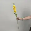 Flores de Delphinium Simuladas para Nochevieja Venta al por mayor Decoración del hogar Flores artificiales Escenario de boda Flores falsas de vara larga Lilos pequeños