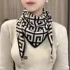 Novo cachecol de tricô TikTok mesmo original pequena bola dourada fecho magnético cachecol triângulo proteção para o pescoço outono e inverno cachecol quente roupa íntima