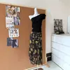 Top de Manga Curta Tencel Ombro a Ombro Duas Formas + Saia Pesada com Estampa Irregular Estilo Francês em Pintura a Óleo com Fenda