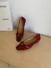 Sapatos Mary Jane Quadrados Inspirados em Chanel Estilo Francês para Mulheres, Primavera 2026, com Laço e Salto Grosso, Versáteis para o Dia a Dia