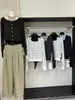 Cárdigan de punto versátil estilo coreano, adelgazante, a rayas, con bloques de color, nuevo conjunto de ropa exterior casual de manga larga con cuello redondo para otoño e invierno