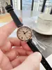 Reloj Elegante para Mujer de Diseño de Nicho de Lujo Ligero, Retro, Compacto y Exquisito, con Números Romanos, Esfera Pequeña, Reloj Marrón Pequeño, Venta al por Mayor