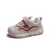 Zapatillas deportivas para niños 2026 nuevas antideslizantes de suela blanda unisex casual Zapatos de entrenamiento alemanes para primavera y otoño, zapatos sencillos para bebé para otoño