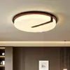 Lámpara de techo color crema estilo vintage con acabado de madera de nogal, que ofrece una sensación de alta gama. Luz de Habitación Sencilla y Cálida Que Es Amigable con los Ojos, Adecuada para Estudio y Dormitorio