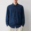 Camisa de Mezclilla con Costuras de Color Contrastante de Alta Inteligencia para Viajes de Hombres Momeike, Nueva Camisa 100% Algodón para Hombres Otoño 2026 50441