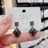 Pendientes Elegantes Retro de Circonita con Forma de Pétalo de Tres Hojas Nicho Combinan con Todo Estilo Étnico Antiguo Pendientes de Aguja de Plata Pendientes con Sentido del Diseño