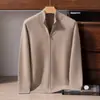 Novo Cardigan Masculino Outono 2026 100% Caxemira Pura Gola Alta Meia Manga Corte Solto Cor Sólida Jaqueta Casual com Bolsos