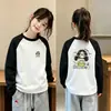 Camada base infantil forrada de fleece, coleção outono/inverno 2026, camiseta patchwork de manga longa para meninas pequenas, top quente de outono para bebês, roupas infantis