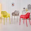 Sillas huecas para patio exterior listas para enviar del fabricante, disponibles en varios colores, adecuadas para mesas y sillas de comedor en casa, puestos de mercado nocturno y puestos de comida