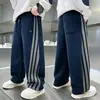 Pantalones Deportivos de Chándal para Niños Primavera y Otoño 2026 Modelo Nuevo Pantalones Casuales Rayados para Niños Grandes Pantalones Largos para Niños Venta al por Mayor Transfronteriza