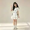Conjunto de Duas Peças com Saia Texturizada de Cor Contrastante e Blusa de Manga Curta para Crianças Maiores, Novo Estilo de Verão, Roupa Estilo Princesa