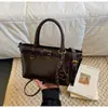 Bolso Retro de Nicho Coreano para Mujer 2026 Nuevo Bolso de Hombro Versátil de Invierno Bolso Cruzado de Alta Gama para el Trabajo