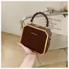 Bolsas Transfronteiriças Bolsas Femininas 2024 Novas Bolsas de Mão Simples e Modernas Bolsas Transversais Bolsas Caixa de Celebridade da Internet Bolsas Atacado