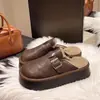 Zapatos de algodón tipo Birkenstock de suela gruesa y peludos para mujer, diseñados para uso en exteriores, colección otoño/invierno 06, estilo fácil de poner, cálidos y cómodos para uso en interiores, diseño de media zapatilla