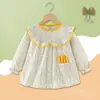 Abrigo babero para comer para niñas, delantal impermeable de pana gruesa para niños, ropa protectora antidesgaste de estilo occidental para otoño e invierno para niños