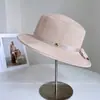 Chapéu de Palha Fashion Original de Topo Plano para Mulheres, Chapéu de Pescador Simples com Laço de Fita Trançada, Chapéu Bucket Protetor Solar de Verão, Tendência