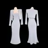Novo Conjunto de Vestido de Suspensório + Cardigã para Primavera e Verão para Mulheres, Cintura Marcada, Sexy, que Molda o Quadril, Vestido Longo de Seda Gelo, Conjunto de Caimento Justo e Emagrecedor