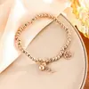 Pulsera de Perlas Oro Rosa con la Letra "F" para Mujer, Colgante de Diseño de Nicho de Lujo Ligero, Joyería de Acero de Titanio, Pulsera de Moda de Gama Alta
