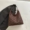Bolsa de Ombro Única em Couro Macio com Bolinhas Estilo Coreano Preguiçoso Feminina 2026 Outono Nova Leve Grande Capacidade para Aula Compras