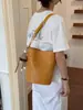 2026 Nova Bolsa Feminina Moda Color-Contrast com Bolinhas, Alça Única para Ombro/Axila, Casual, para Deslocamento, Tendência, para Vendas Transfronteiriças