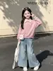 Conjunto de Moletom Estiloso e Calça Jeans Duas Peças para Meninas de Meia a Grande Idade Outono 2026 Novo Conjunto Super Bonito para Meninas