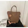 Bolsa de mão de luxo para mulheres, nova bolsa tote versátil 2026, bolsa de ombro casual, bolsa transversal, bolsa de balde de nicho para o dia a dia