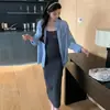 Vestido de Maternidad, Moderno Principios de Otoño Nuevo Estilo Coreano Moda Estilo Perezoso Camisa de Manga Larga Protectora del Sol + Falda de Tirantes con Efecto Adelgazante