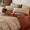 Juego de ropa de cama de cuatro piezas estilo francés vintage de algodón puro Clase A cepillado, juego de ropa de cama engrosada de algodón todo incluido de lujo ligero, funda de edredón, sábana, juego de tres piezas 4