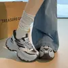 Zapatos de plataforma de alta gama 2026 para aumentar la altura, zapatillas nuevas para mujer, zapatillas tipo dad de caña baja con suela gruesa, zapatillas deportivas casuales elegantes para mujer