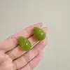 Brincos de Resina Franceses Retrô Pequenos Frescos em Forma de Gota Elegantes Moda Luxo Leve Sentido de Alto Padrão Joia de Orelha Explosiva Exquisita