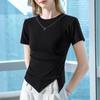Camiseta de Manga Curta para Mulheres 2025 Nova Camiseta Feminina de Algodão Cor Pura Gola Redonda com Colar Top com Fenda Assimétrica na Cintura