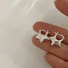 Design de nicho senso tridimensional estrela de cinco pontas brincos de metal fecho de orelha feminino luxo leve personalidade simples versátil temperamento joia de orelha