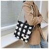 Bolso Tote de Moda de Gran Capacidad para Mujer 2025 Nueva Moda Textura Axila Hombro Bolso para Viajar Cuadros Bolso de Mano