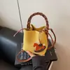 Bolso de Cubo de Moda Más Vendido de Este Año para Mujer Verano 2025 Estilo Coreano Bolso Versátil de Hombro Cruzado